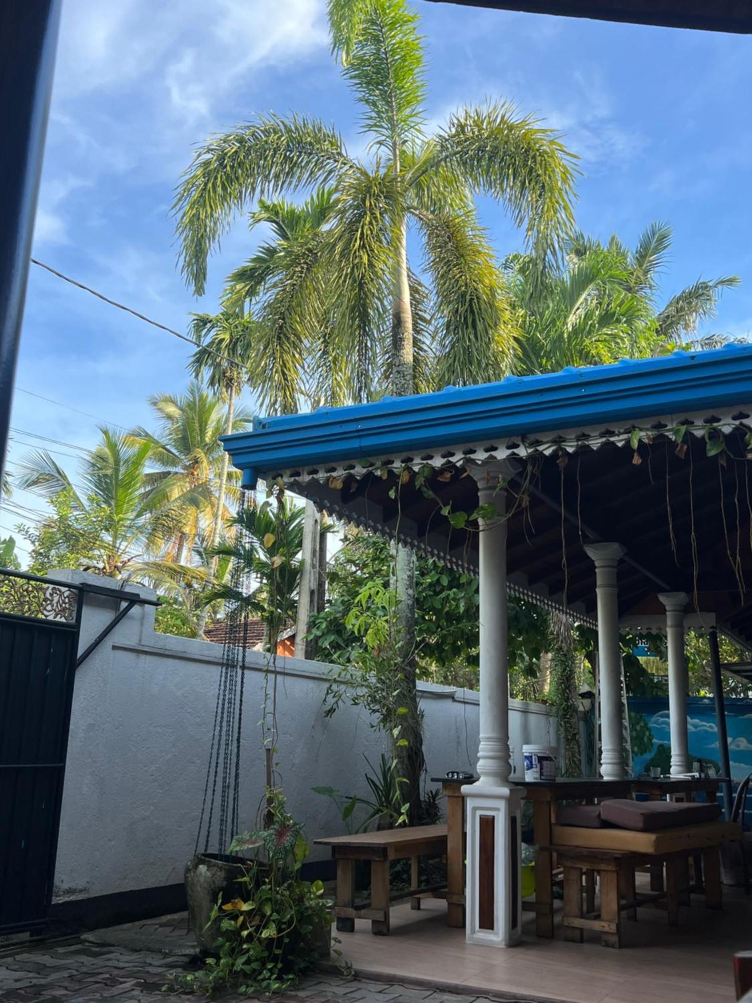 Hari Hari Hostel 韦利格默 外观 照片